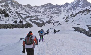 indrahar pass trek